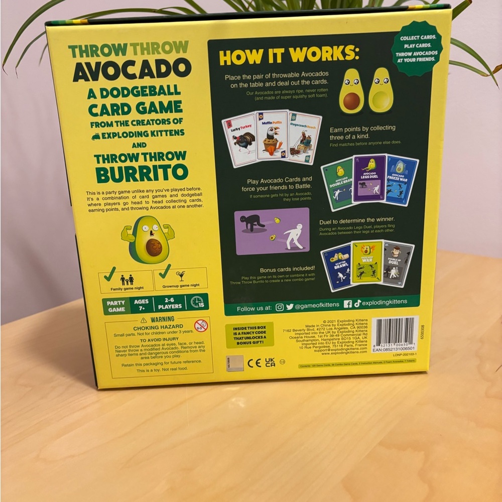 Exploding Kittens Throw Throw Avocado Card Game In Excellent Used Condition - Picture 2 of 7